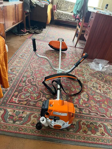 STIHL FS 120 - бензиновый триммер