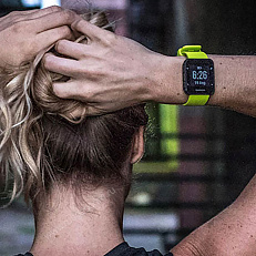 умные часы Garmin Forerunner 35 светло-зеленые